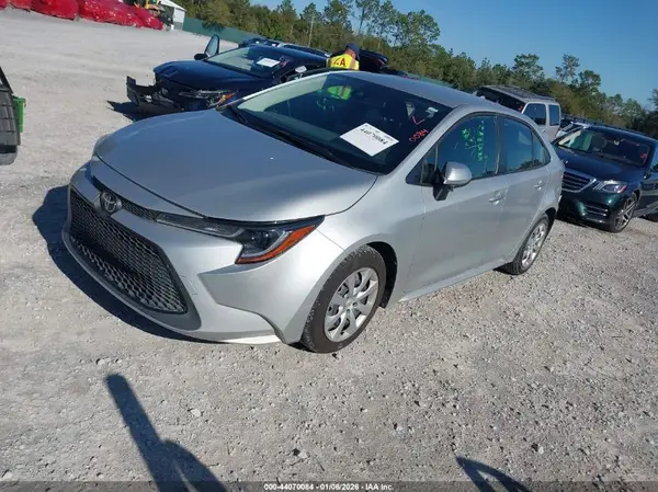 JTDEPMAE1NJ228979 2022 TOYOTA COROLLA - Image 2