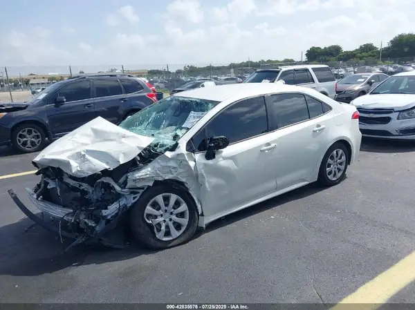 JTDEPMAE2MJ124418 2021 TOYOTA COROLLA - Image 2