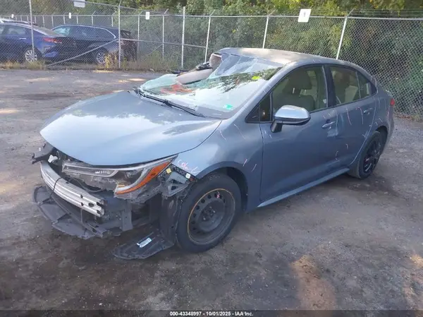 JTDEPMAE2MJ137640 2021 TOYOTA COROLLA - Image 2