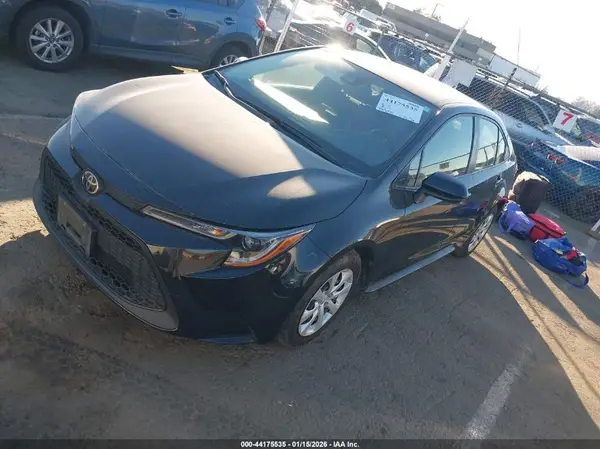JTDEPMAE2MJ166717 2021 TOYOTA COROLLA - Image 2