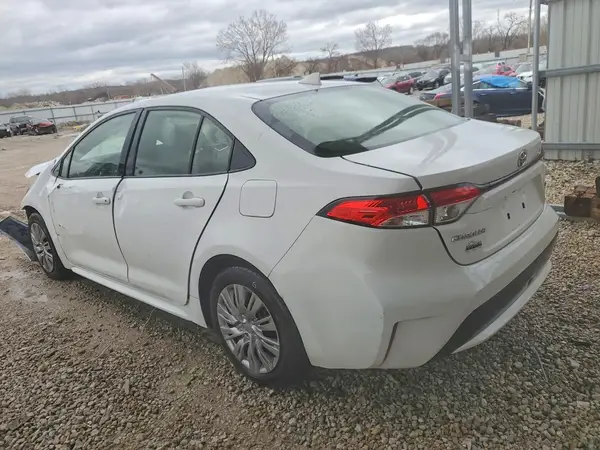 JTDEPMAE2MJ168872 2021 TOYOTA COROLLA - Image 2