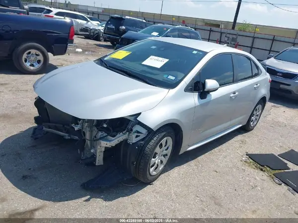 JTDEPMAE2MJ186868 2021 TOYOTA COROLLA - Image 2