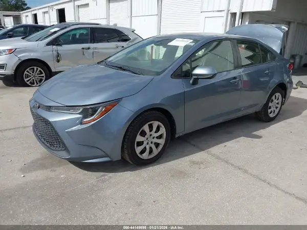 JTDEPMAE2NJ202701 2022 TOYOTA COROLLA - Image 2