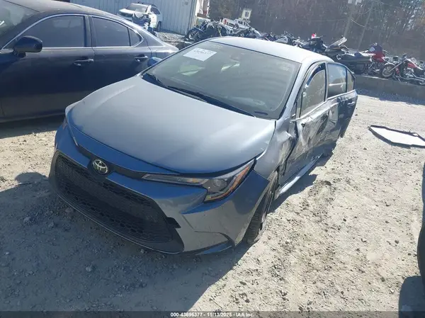 JTDEPMAE2NJ204724 2022 TOYOTA COROLLA - Image 2