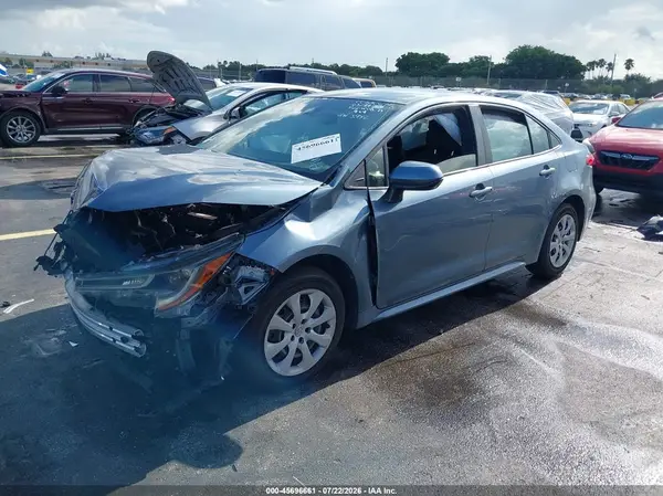 JTDEPMAE2NJ213942 2022 TOYOTA COROLLA - Image 2