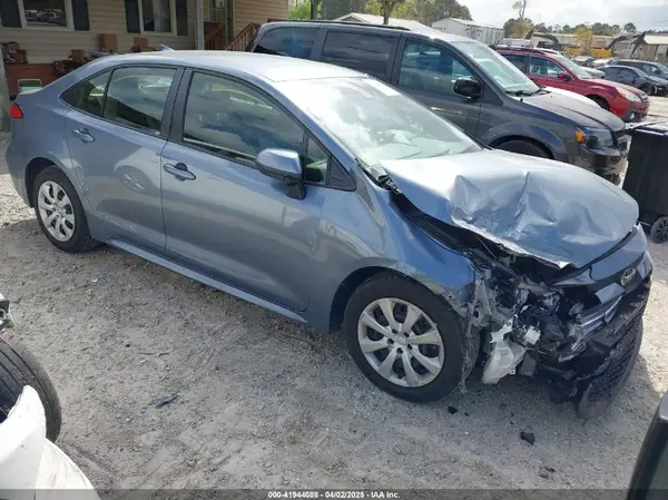 JTDEPMAE2NJ214265 2022 TOYOTA COROLLA - Image 1