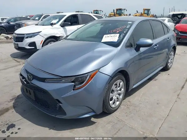 JTDEPMAE2NJ218302 2022 TOYOTA COROLLA - Image 2