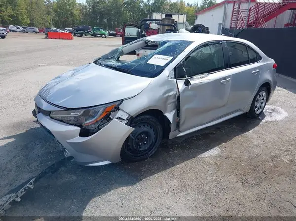 JTDEPMAE2NJ230370 2022 TOYOTA COROLLA - Image 2