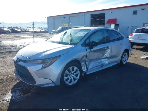JTDEPMAE3MJ127361 2021 TOYOTA COROLLA - Image 2