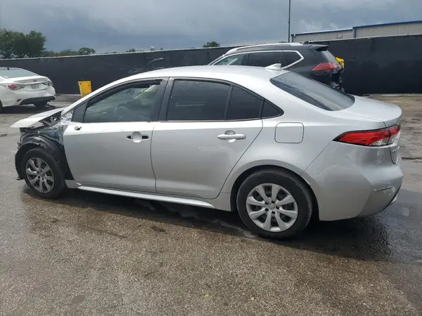 JTDEPMAE3N3003256 2022 TOYOTA COROLLA - Image 2