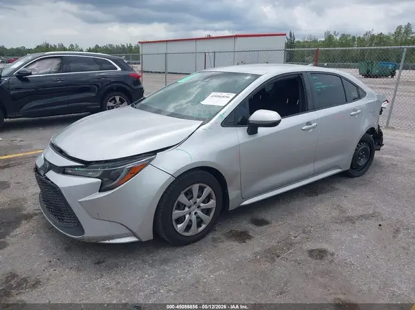 JTDEPMAE3N3006464 2022 TOYOTA COROLLA - Image 2