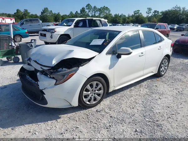 JTDEPMAE3N3012698 2022 TOYOTA COROLLA - Image 2