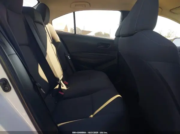 JTDEPMAE3N3015701 2022 TOYOTA COROLLA - Image 3