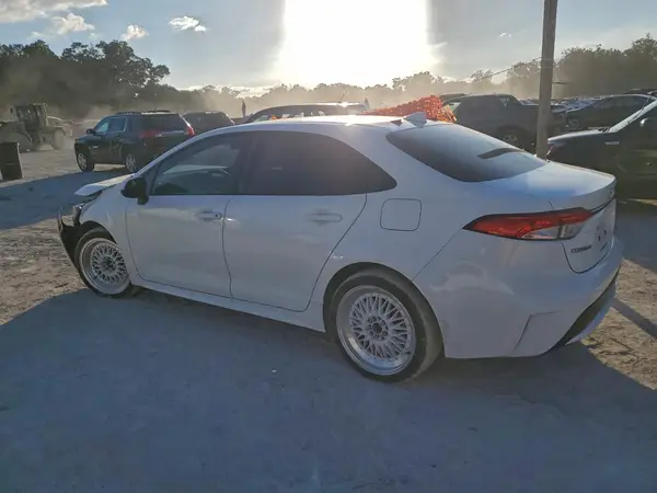 JTDEPMAE3N3016282 2022 TOYOTA COROLLA - Image 2