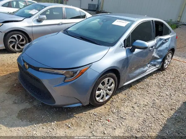 JTDEPMAE3NJ202836 2022 TOYOTA COROLLA - Image 2