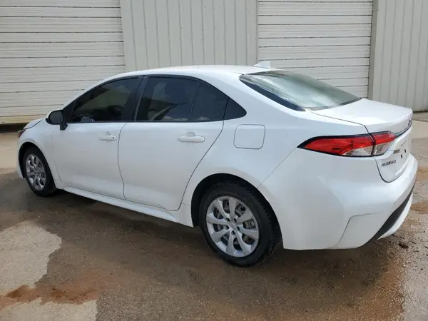 JTDEPMAE3NJ205526 2022 TOYOTA COROLLA - Image 2