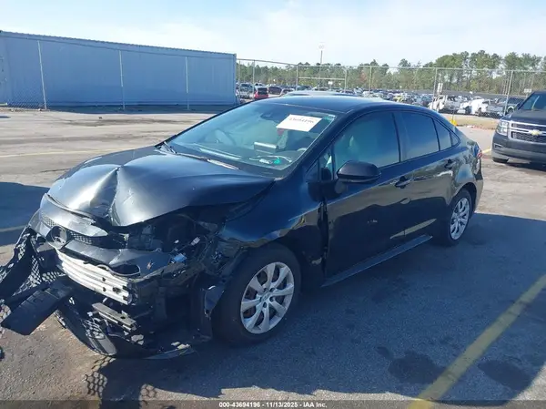 JTDEPMAE3NJ207535 2022 TOYOTA COROLLA - Image 2