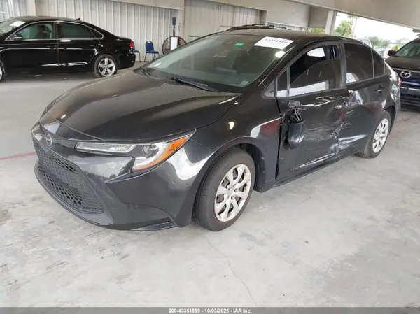 JTDEPMAE3NJ225517 2022 TOYOTA COROLLA - Image 2