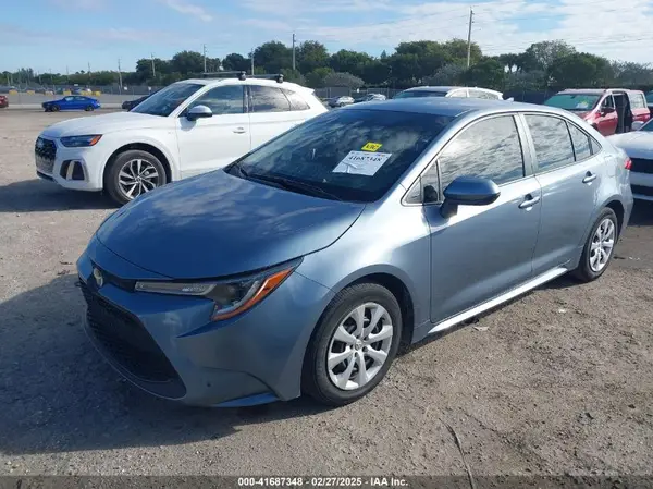JTDEPMAE4MJ121679 2021 TOYOTA COROLLA - Image 2