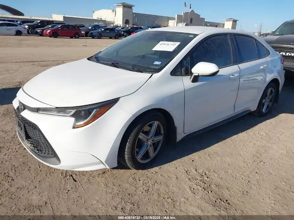 JTDEPMAE4MJ128549 2021 TOYOTA COROLLA - Image 2