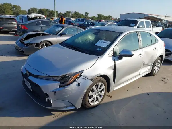 JTDEPMAE4MJ175032 2021 TOYOTA COROLLA - Image 2