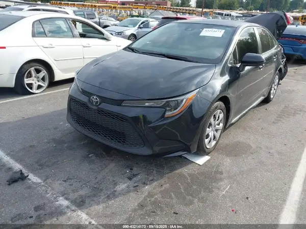 JTDEPMAE4MJ177797 2021 TOYOTA COROLLA - Image 2