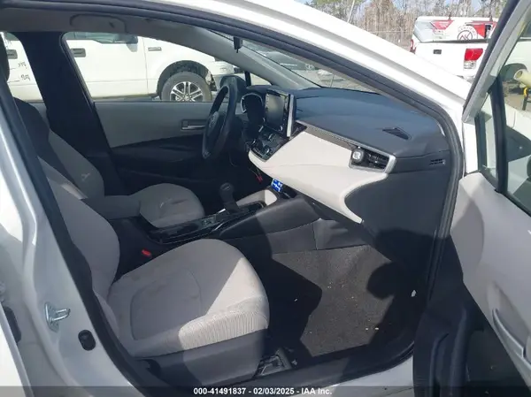 JTDEPMAE4MJ180179 2021 TOYOTA COROLLA - Image 1