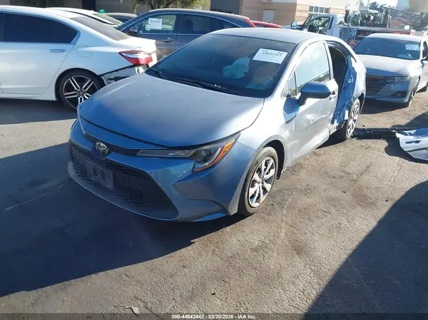 JTDEPMAE4MJ188329 2021 TOYOTA COROLLA - Image 2