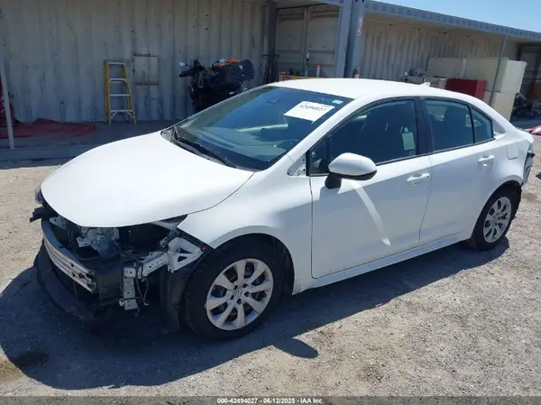 JTDEPMAE4N3002584 2022 TOYOTA COROLLA - Image 2