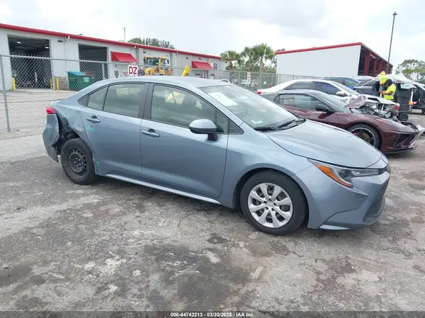 JTDEPMAE4N3004514 2022 TOYOTA COROLLA - Image 1