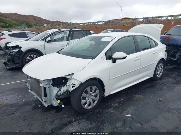 JTDEPMAE4N3013326 2022 TOYOTA COROLLA - Image 2