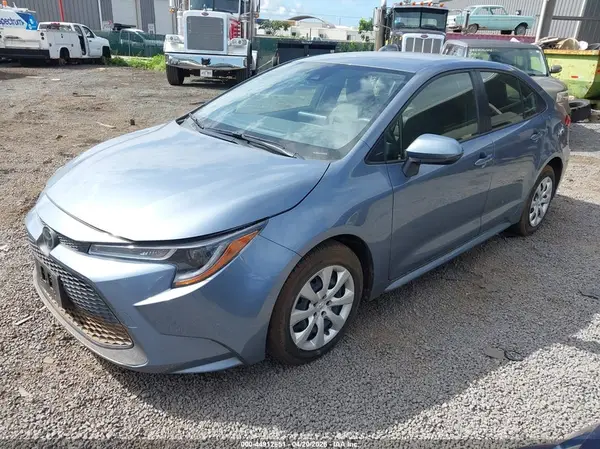JTDEPMAE4N3032586 2022 TOYOTA COROLLA - Image 2