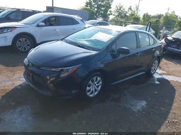 JTDEPMAE4NJ213537 2022 TOYOTA COROLLA - Image 2