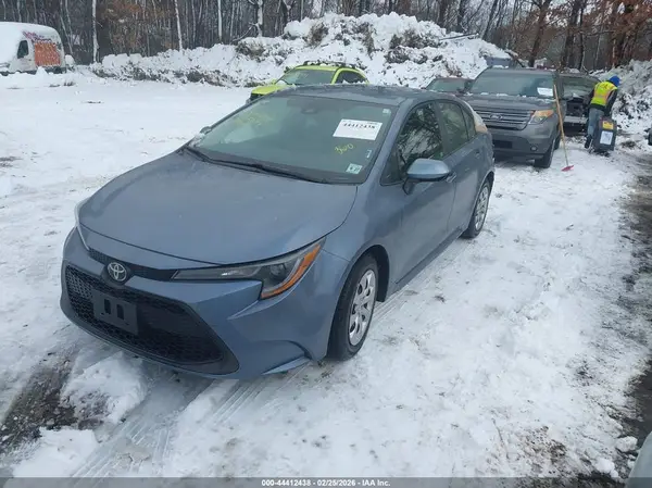 JTDEPMAE4NJ226112 2022 TOYOTA COROLLA - Image 2