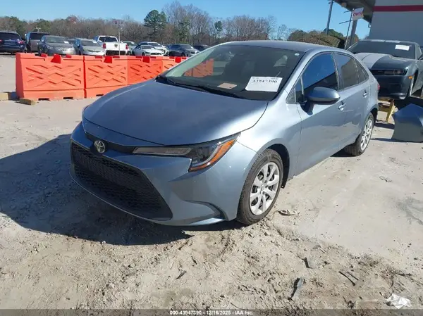 JTDEPMAE5MJ123702 2021 TOYOTA COROLLA - Image 2