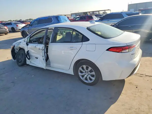 JTDEPMAE5MJ140709 2021 TOYOTA COROLLA - Image 2