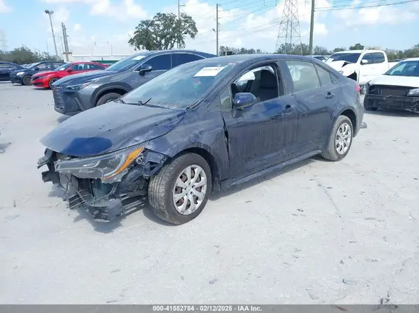 JTDEPMAE5MJ148342 2021 TOYOTA COROLLA - Image 2
