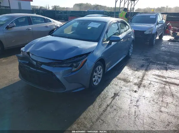 JTDEPMAE5MJ157493 2021 TOYOTA COROLLA - Image 2