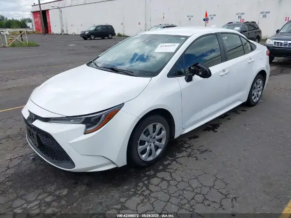 JTDEPMAE5MJ159289 2021 TOYOTA COROLLA - Image 2
