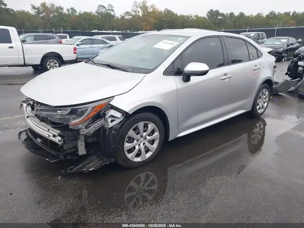 JTDEPMAE5MJ160782 2021 TOYOTA COROLLA - Image 2