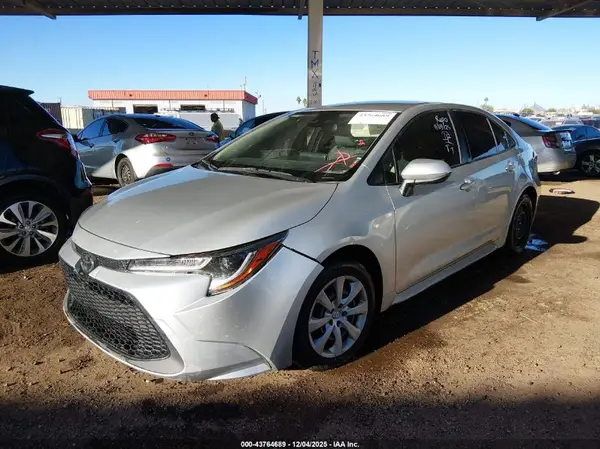 JTDEPMAE5MJ164301 2021 TOYOTA COROLLA - Image 2