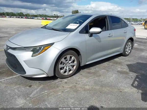 JTDEPMAE5MJ164671 2021 TOYOTA COROLLA - Image 2