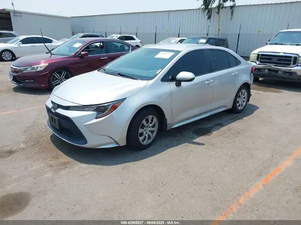 JTDEPMAE5MJ165982 2021 TOYOTA COROLLA - Image 2