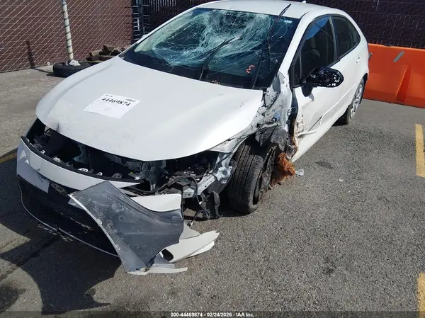 JTDEPMAE5MJ167621 2021 TOYOTA COROLLA - Image 2