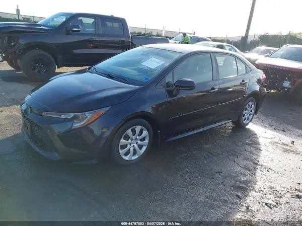 JTDEPMAE5MJ169756 2021 TOYOTA COROLLA - Image 2