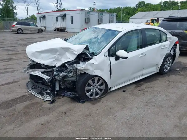 JTDEPMAE5MJ185326 2021 TOYOTA COROLLA - Image 2