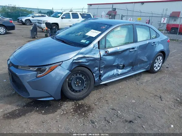 JTDEPMAE5N3025159 2022 TOYOTA COROLLA - Image 2