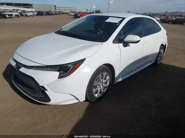 JTDEPMAE5NJ205639 2022 TOYOTA COROLLA - Image 2