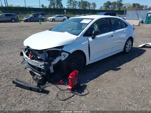 JTDEPMAE6MJ117455 2021 TOYOTA COROLLA - Image 2
