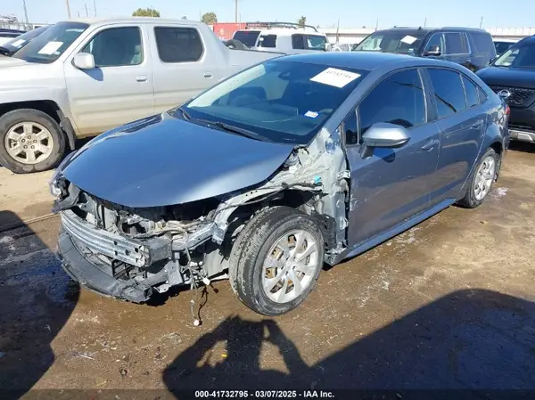 JTDEPMAE6MJ117973 2021 TOYOTA COROLLA - Image 2